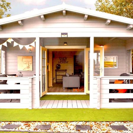 Sunset Log Cabin سودبيري المظهر الخارجي الصورة