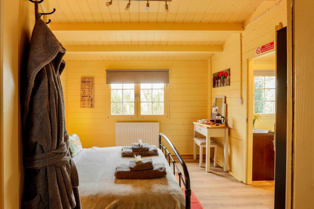 Sunset Log Cabin سودبيري المظهر الخارجي الصورة